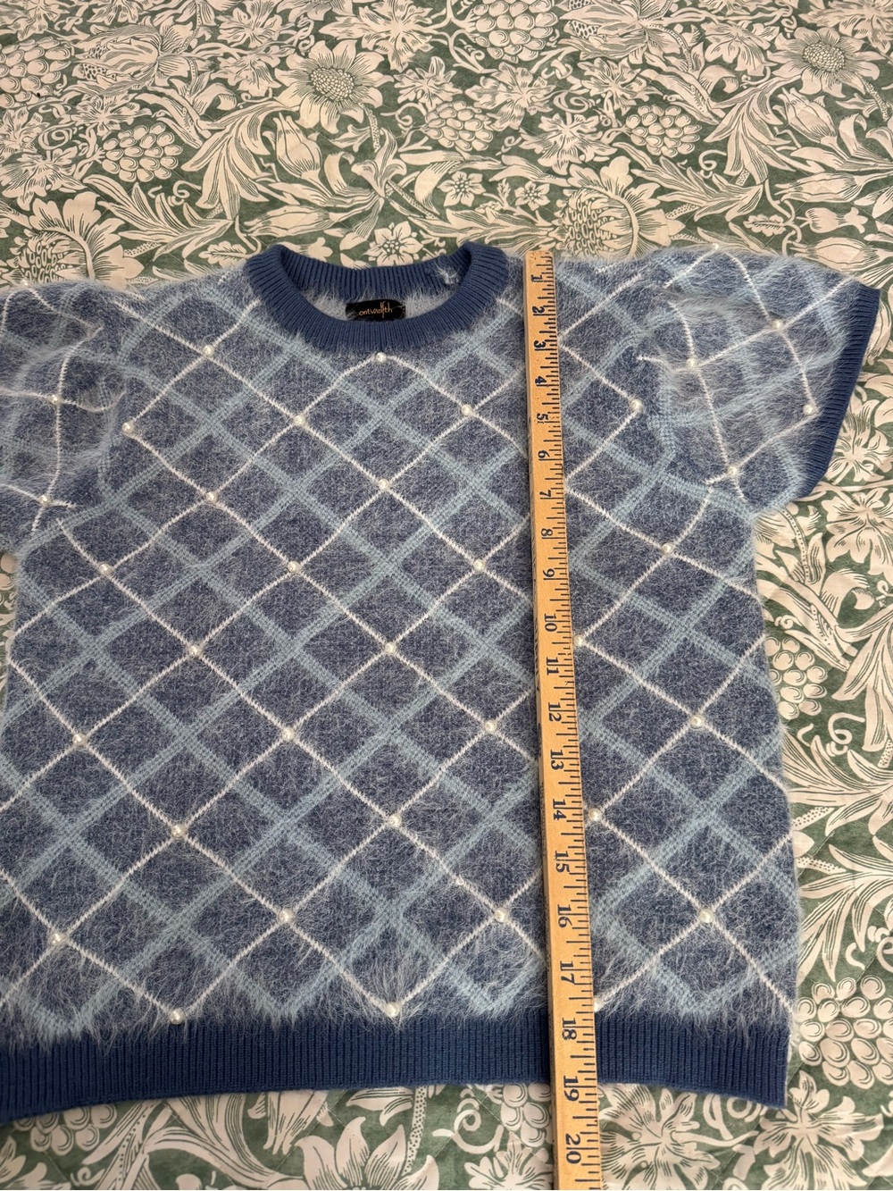 Women's Light Blue Argyle Crewneck Sweater - Soft Knit Pullover With Pearls - Picture 8 of 8